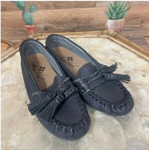 Blue tassel driving loafers